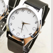 Load image into Gallery viewer, Belt fashion trend men and women general watch Korea retro tfboys Student Korean version of men&#39;s couple watch women